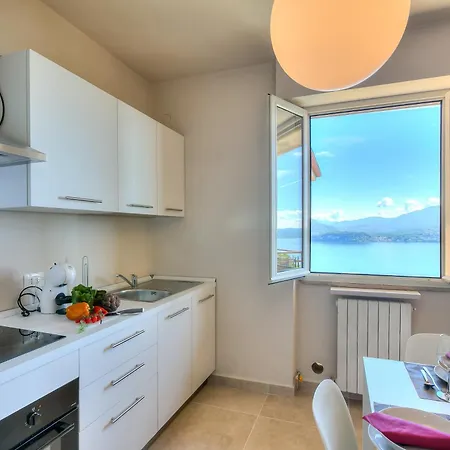 The Golden View - Happy Апартаменты *