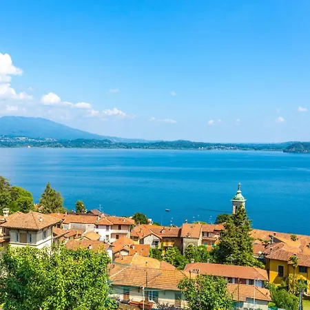 The Golden View: 2-Bed Apartment W/ Ac - Happy Rentals Apartamento Belgirate